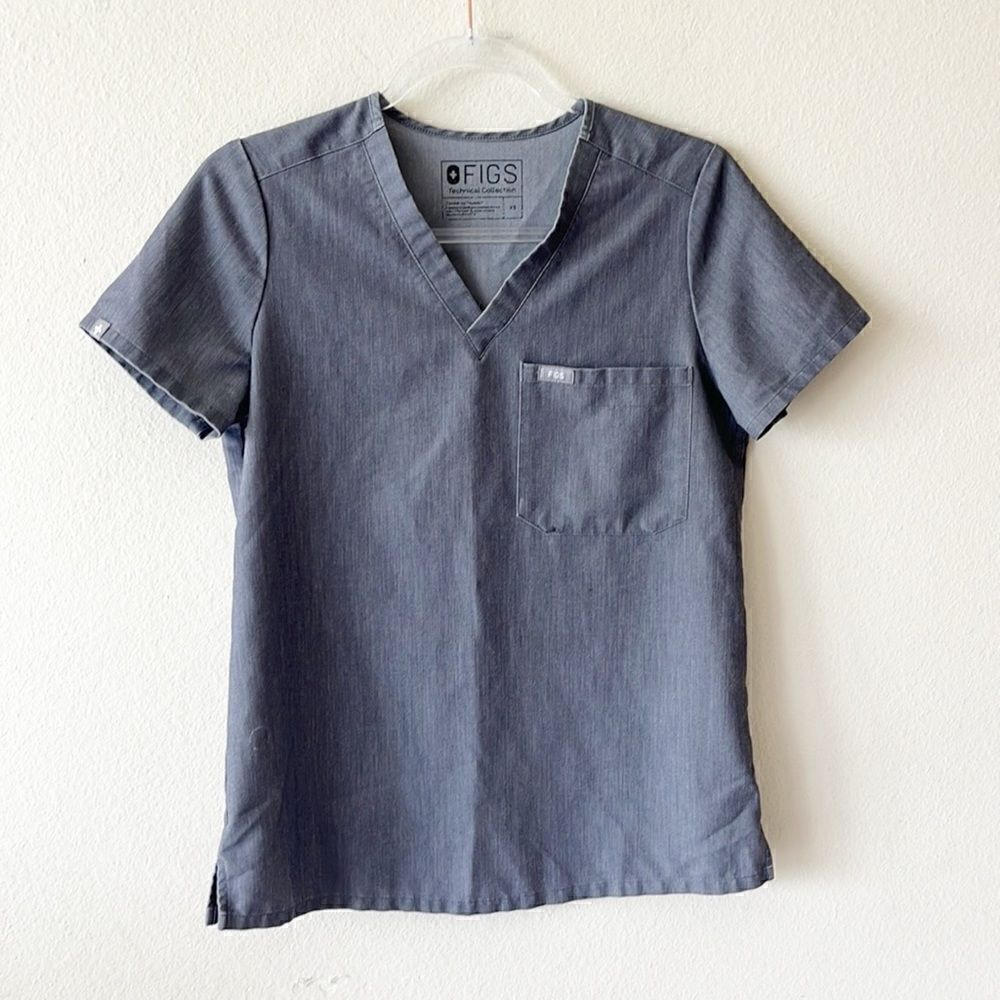 FIGS One Pocket V Neck Scrub Top